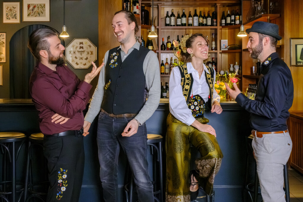 New Balkan Folk Quartett mit Chor - Pfarreiheim Malters